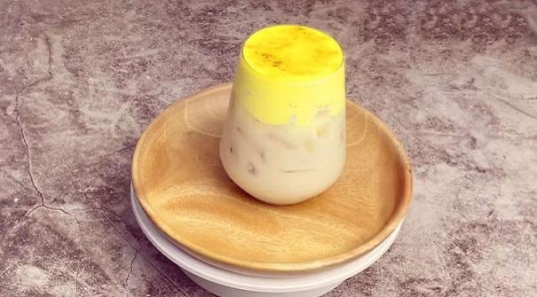 Trà sữa kem trứng nướng thơm ngon
