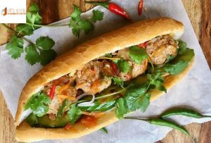 Bánh mì xá xíu ngon đậm vị